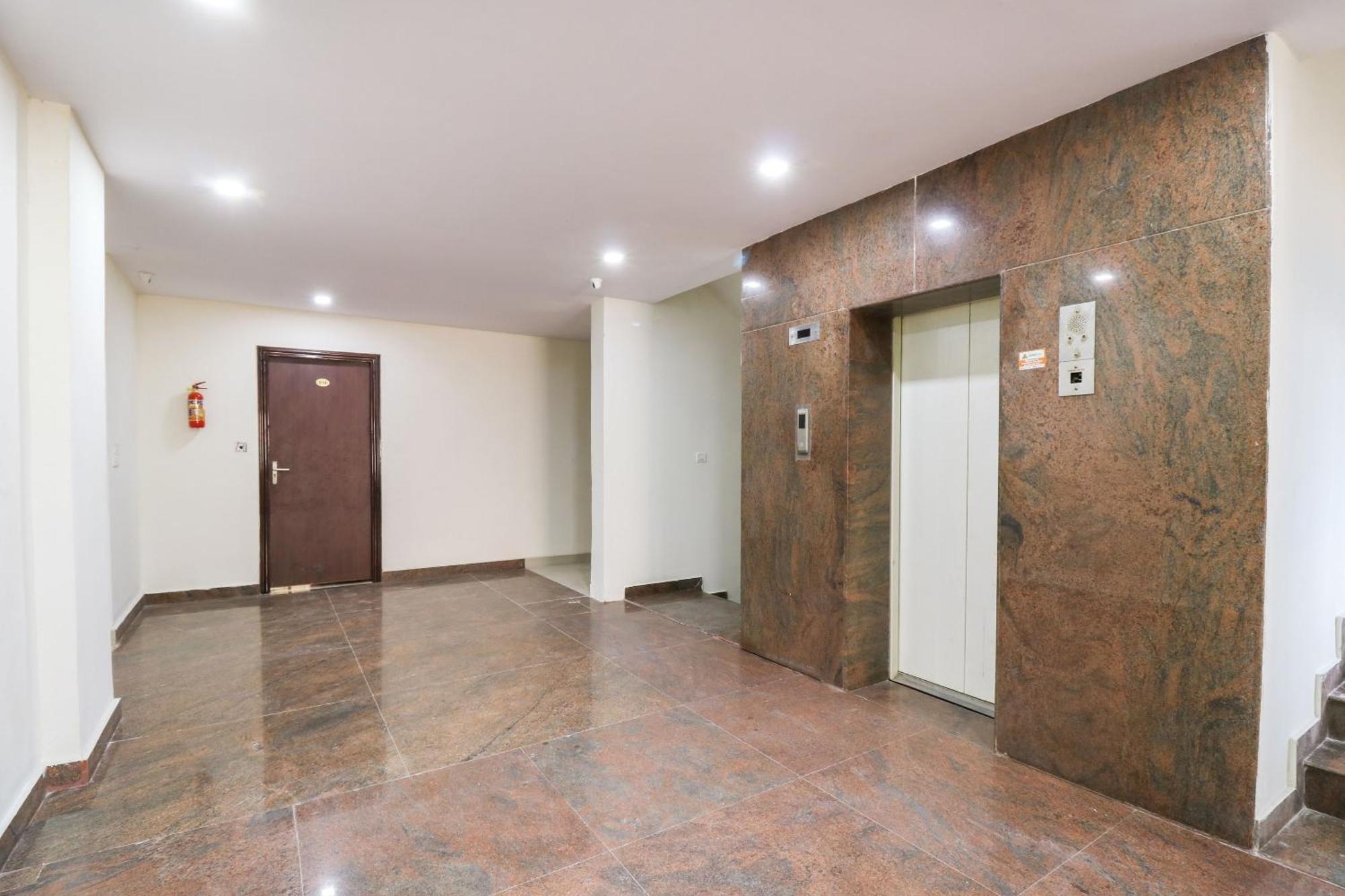 Hotel O The Royal International Hotel Bangalore Exterior photo